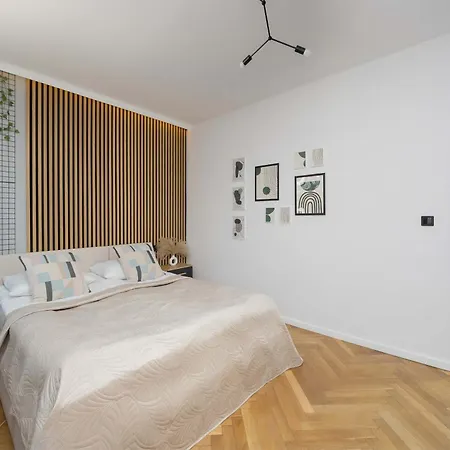 Apartment Tasteful In By Renters *